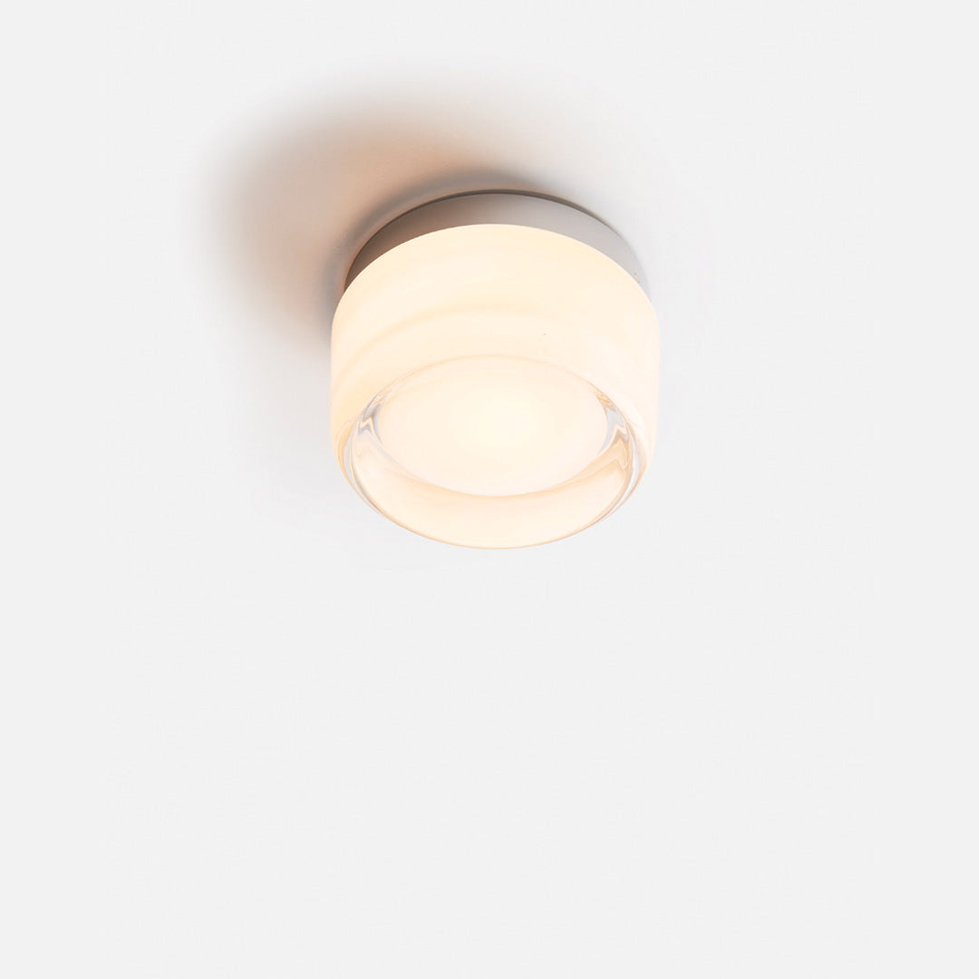 LumiGlow – Strakke Dimple Wandlamp voor Hedendaagse Interieurs